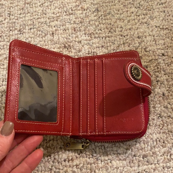 Red wallet - Picture 2 of 4